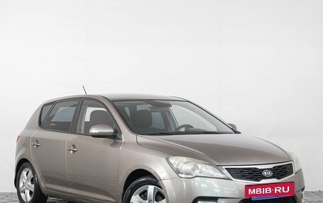 KIA cee'd I рестайлинг, 2011 год, 819 000 рублей, 2 фотография