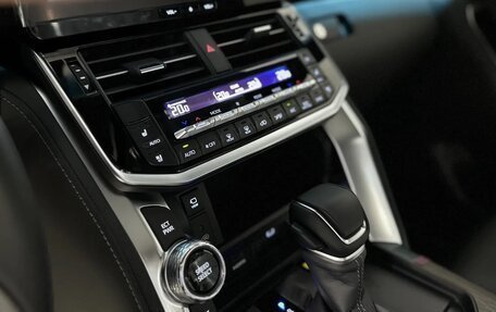 Toyota Land Cruiser, 2026 год, 14 190 000 рублей, 10 фотография