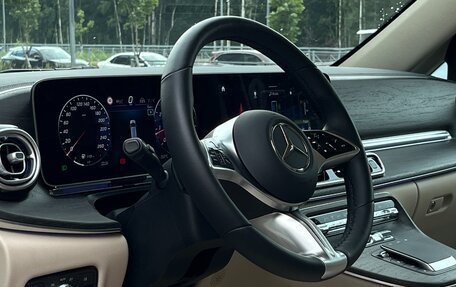 Mercedes-Benz V-Класс, 2024 год, 9 350 000 рублей, 15 фотография