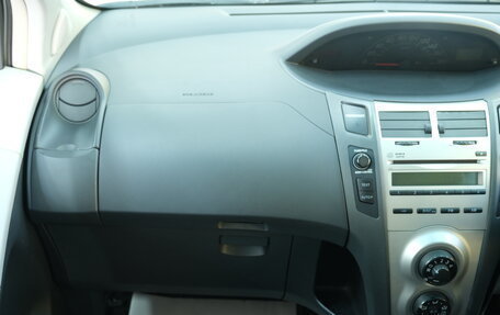 Toyota Vitz, 2009 год, 739 000 рублей, 18 фотография