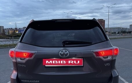 Toyota Highlander III, 2014 год, 3 050 000 рублей, 7 фотография