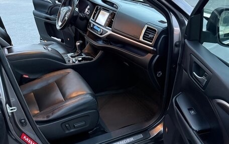 Toyota Highlander III, 2014 год, 3 050 000 рублей, 22 фотография