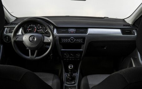 Skoda Rapid I, 2017 год, 840 000 рублей, 17 фотография