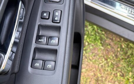 Mitsubishi Outlander III рестайлинг 3, 2018 год, 2 200 000 рублей, 10 фотография