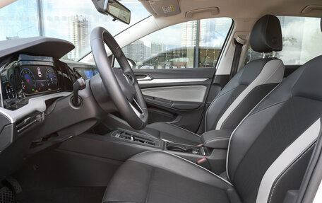 Volkswagen Golf VIII, 2022 год, 2 498 000 рублей, 14 фотография
