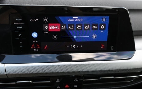 Volkswagen Golf VIII, 2022 год, 2 498 000 рублей, 18 фотография