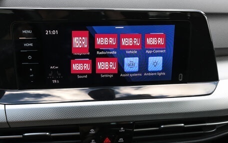 Volkswagen Golf VIII, 2022 год, 2 498 000 рублей, 20 фотография