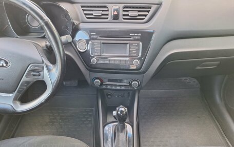 KIA Rio III рестайлинг, 2016 год, 1 075 000 рублей, 19 фотография