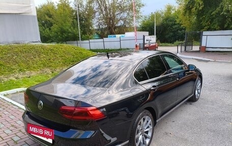 Volkswagen Passat B8 рестайлинг, 2021 год, 3 890 000 рублей, 3 фотография