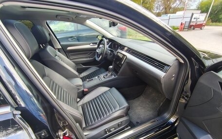Volkswagen Passat B8 рестайлинг, 2021 год, 3 890 000 рублей, 5 фотография
