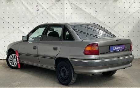 Opel Astra F, 1993 год, 150 000 рублей, 5 фотография