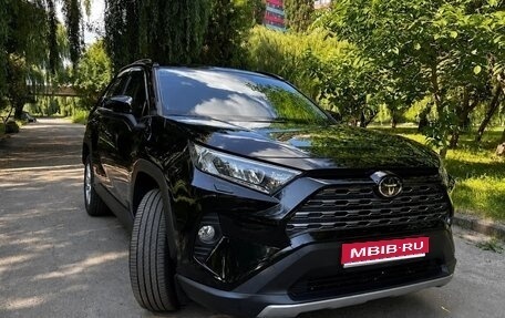 Toyota RAV4, 2020 год, 2 920 000 рублей, 1 фотография