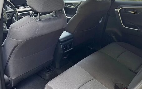 Toyota RAV4, 2020 год, 2 920 000 рублей, 9 фотография