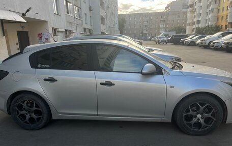 Chevrolet Cruze II, 2013 год, 600 000 рублей, 2 фотография