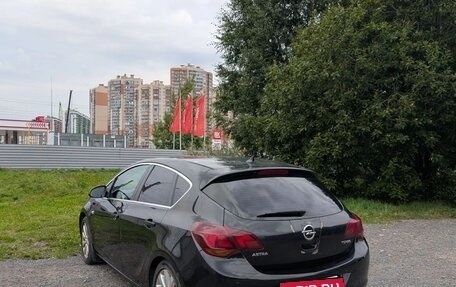 Opel Astra J, 2012 год, 700 000 рублей, 10 фотография