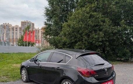 Opel Astra J, 2012 год, 700 000 рублей, 9 фотография