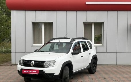 Renault Duster I рестайлинг, 2017 год, 1 050 000 рублей, 6 фотография