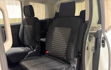 Mitsubishi Delica D:5 I, 2023 год, 3 085 000 рублей, 10 фотография