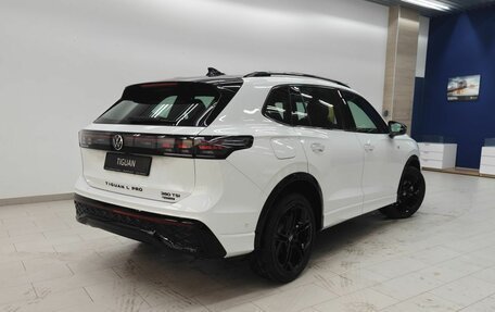 Volkswagen Tiguan, 2026 год, 4 950 000 рублей, 2 фотография