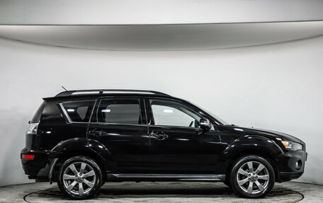 Mitsubishi Outlander III рестайлинг 3, 2012 год, 1 069 000 рублей, 4 фотография