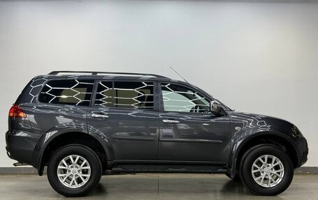 Mitsubishi Pajero Sport II рестайлинг, 2012 год, 1 690 000 рублей, 5 фотография