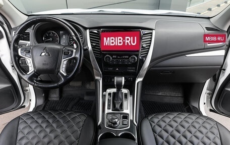 Mitsubishi Pajero Sport III рестайлинг, 2019 год, 2 898 000 рублей, 13 фотография