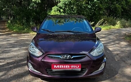 Hyundai Solaris II рестайлинг, 2012 год, 689 000 рублей, 1 фотография