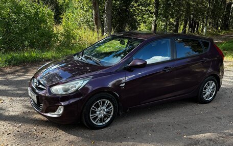 Hyundai Solaris II рестайлинг, 2012 год, 689 000 рублей, 3 фотография