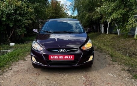 Hyundai Solaris II рестайлинг, 2012 год, 689 000 рублей, 29 фотография