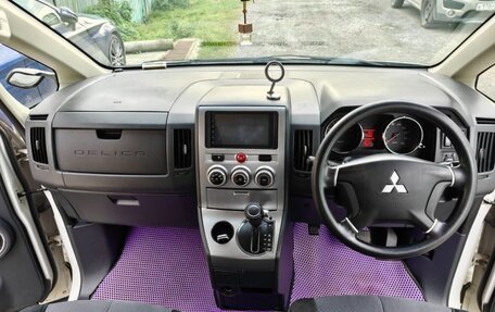 Mitsubishi Delica D:5 I, 2011 год, 600 000 рублей, 6 фотография