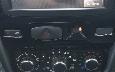 Renault Duster I рестайлинг, 2013 год, 890 000 рублей, 15 фотография