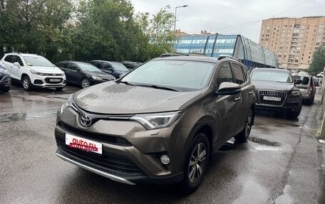 Toyota RAV4, 2018 год, 2 410 000 рублей, 3 фотография