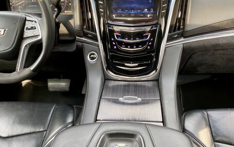 Cadillac Escalade IV, 2015 год, 3 490 000 рублей, 10 фотография