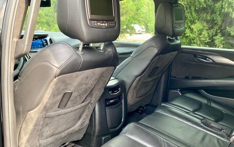 Cadillac Escalade IV, 2015 год, 3 490 000 рублей, 20 фотография