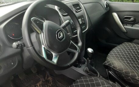 Renault Logan II, 2022 год, 1 090 000 рублей, 7 фотография