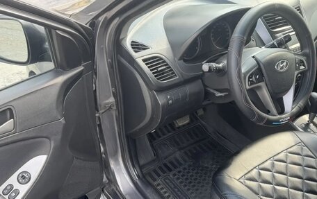 Hyundai Solaris II рестайлинг, 2014 год, 1 080 000 рублей, 6 фотография