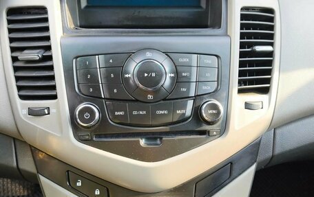 Chevrolet Cruze II, 2010 год, 590 000 рублей, 13 фотография