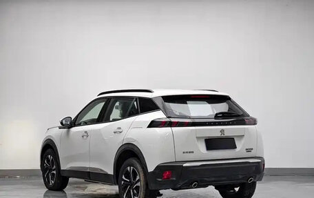 Peugeot 2008 II, 2022 год, 1 250 666 рублей, 5 фотография