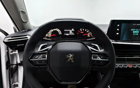 Peugeot 2008 II, 2022 год, 1 250 666 рублей, 10 фотография