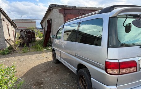 Toyota Regius, 1999 год, 750 000 рублей, 4 фотография