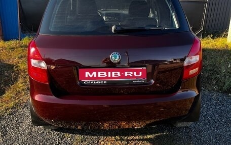 Skoda Fabia II, 2012 год, 550 000 рублей, 3 фотография