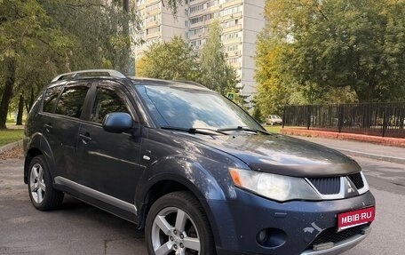Mitsubishi Outlander III рестайлинг 3, 2008 год, 675 000 рублей, 1 фотография