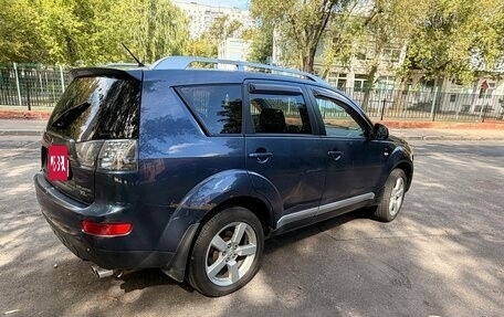 Mitsubishi Outlander III рестайлинг 3, 2008 год, 675 000 рублей, 5 фотография