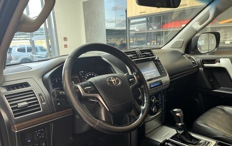 Toyota Land Cruiser Prado 150 рестайлинг 2, 2019 год, 4 800 000 рублей, 7 фотография