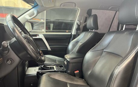 Toyota Land Cruiser Prado 150 рестайлинг 2, 2019 год, 4 800 000 рублей, 8 фотография