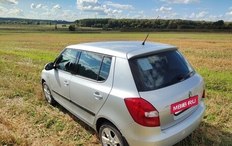 Skoda Fabia II, 2009 год, 600 000 рублей, 2 фотография