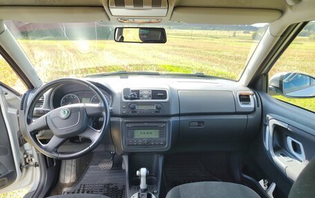 Skoda Fabia II, 2009 год, 600 000 рублей, 19 фотография