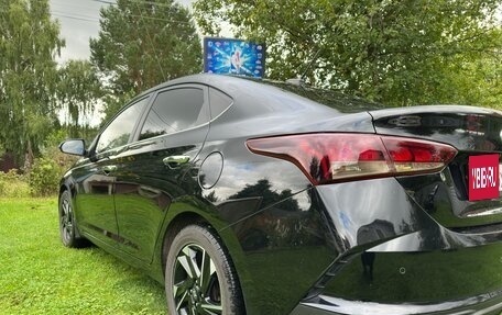 Hyundai Solaris II рестайлинг, 2022 год, 1 630 000 рублей, 5 фотография