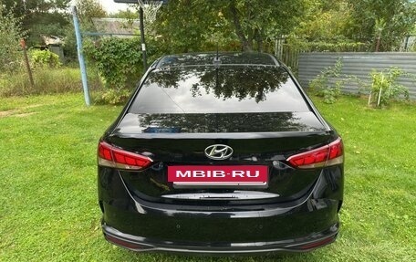 Hyundai Solaris II рестайлинг, 2022 год, 1 630 000 рублей, 8 фотография