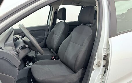 Renault Logan II, 2018 год, 595 000 рублей, 8 фотография